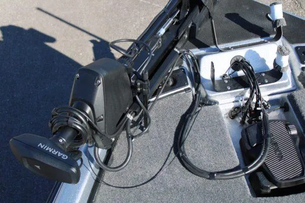 Slide: The Image of 2023 Phoenix 921 ELITE boat with Garmin electronics and trolling motor. - 10