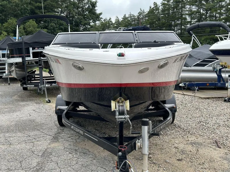 Slide: The Image of Four Winns Horizon 210 SS 2014 - 8