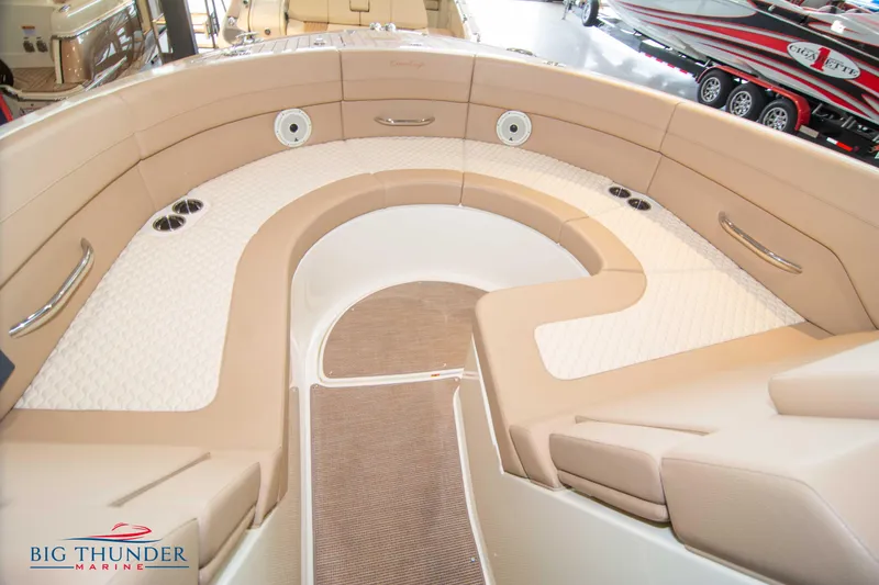 Slide: The Image of Chris-Craft Launch 35 GT 2024 - 65