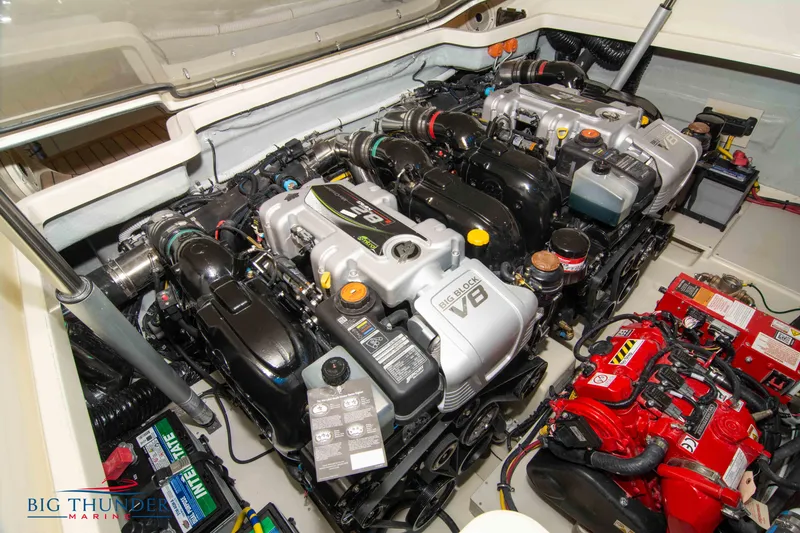 Slide: The Image of Chris-Craft Launch 35 GT 2024 - 73