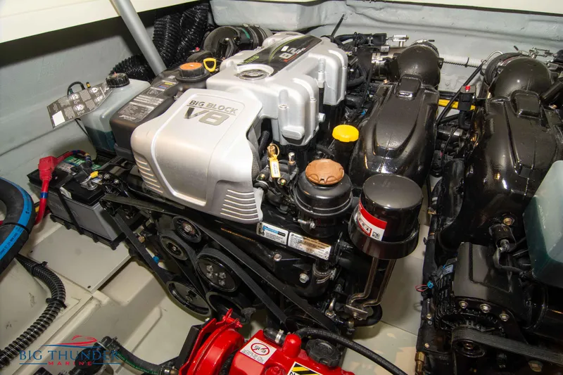 Slide: The Image of Chris-Craft Launch 35 GT 2024 - 76