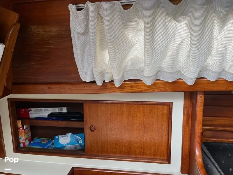 Slide: The Image of 1986 Ericson 30 for sale in Lynn, MA - 11