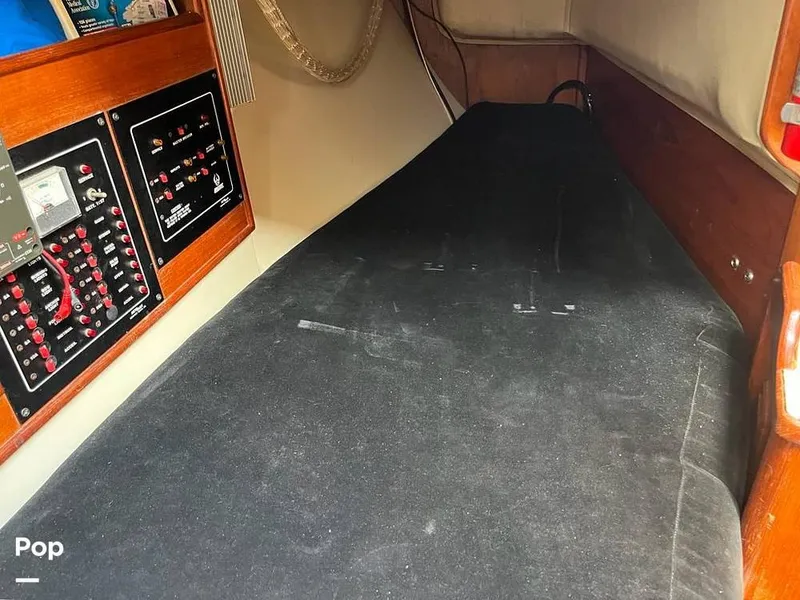 Slide: The Image of 1986 Ericson 30 for sale in Lynn, MA - 13