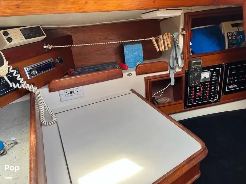 Slide: The Image of 1986 Ericson 30 for sale in Lynn, MA - 14