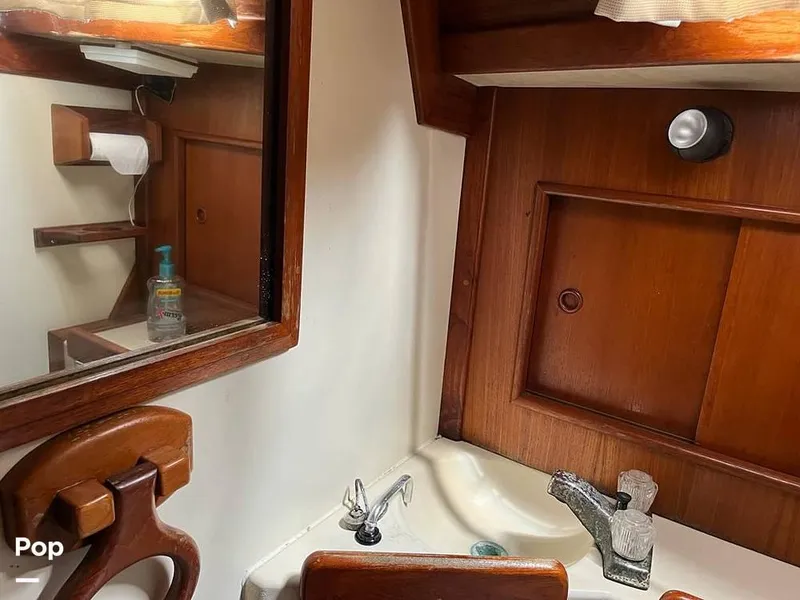 Slide: The Image of 1986 Ericson 30 for sale in Lynn, MA - 21