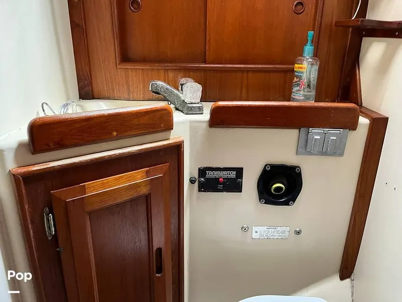 Slide: The Image of 1986 Ericson 30 for sale in Lynn, MA - 24