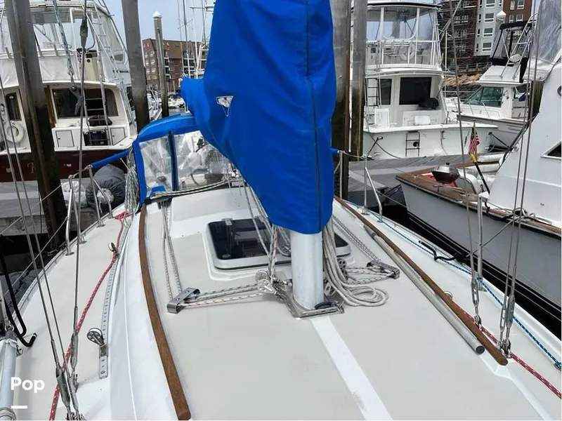 Slide: The Image of 1986 Ericson 30 for sale in Lynn, MA - 4