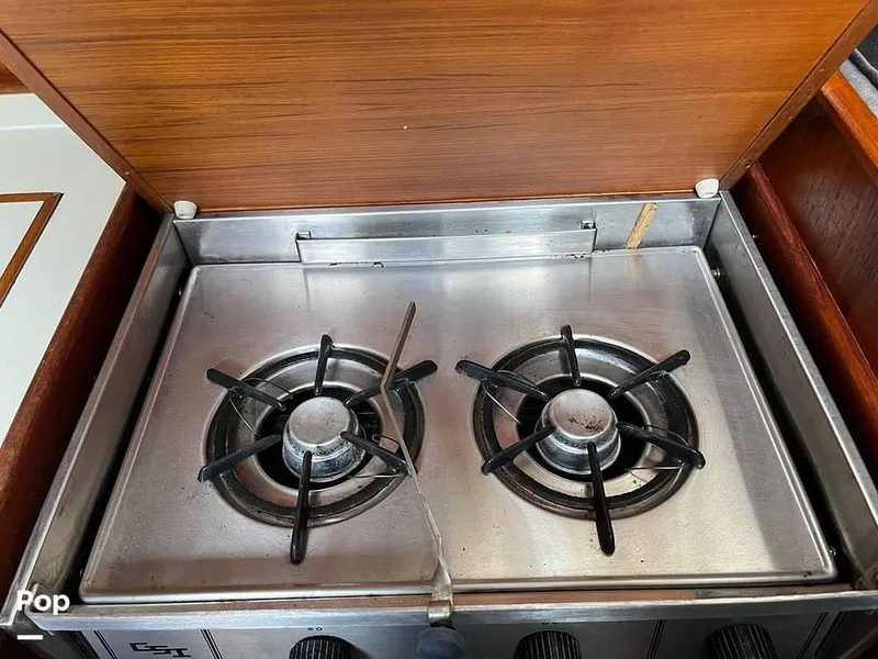 Slide: The Image of 1986 Ericson 30 for sale in Lynn, MA - 6