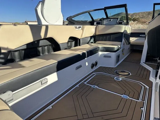 Slide: The Image of Supra SE 2019 - 6