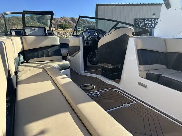 Slide: The Image of Supra SE 2019 - 7