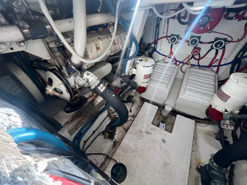 Slide: The Image of Cabo 35 Flybridge Sportfisher 2000 - 56