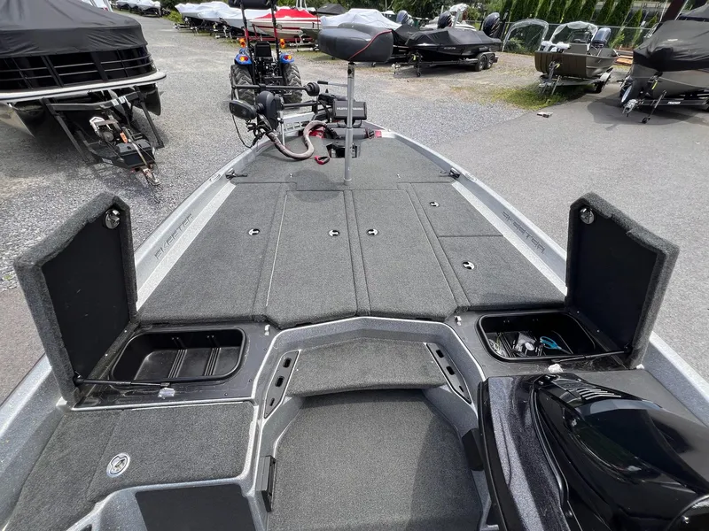 Slide: The Image of Skeeter ZXR20 2021 - 11