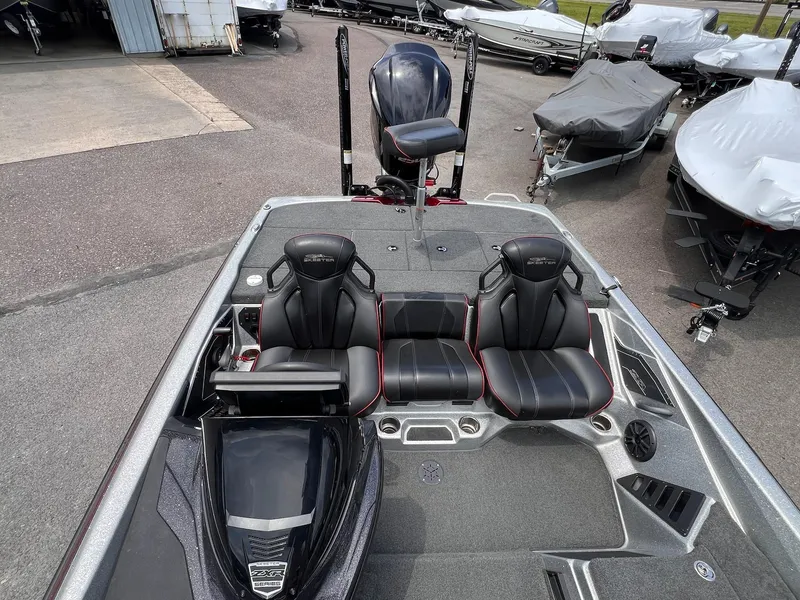 Slide: The Image of Skeeter ZXR20 2021 - 16