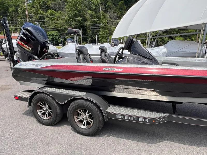 Slide: The Image of Skeeter ZXR20 2021 - 27