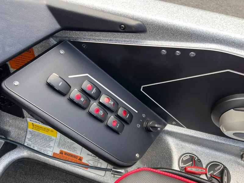 Slide: The Image of Skeeter ZXR20 2021 - 33