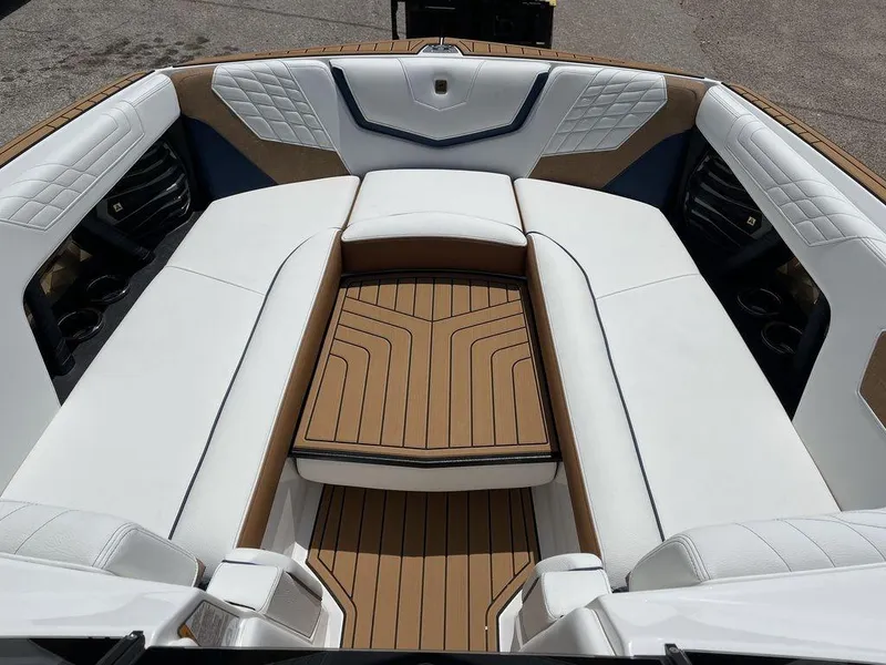 Slide: The Image of Nautique Super Air Nautique G25 2023 - 3