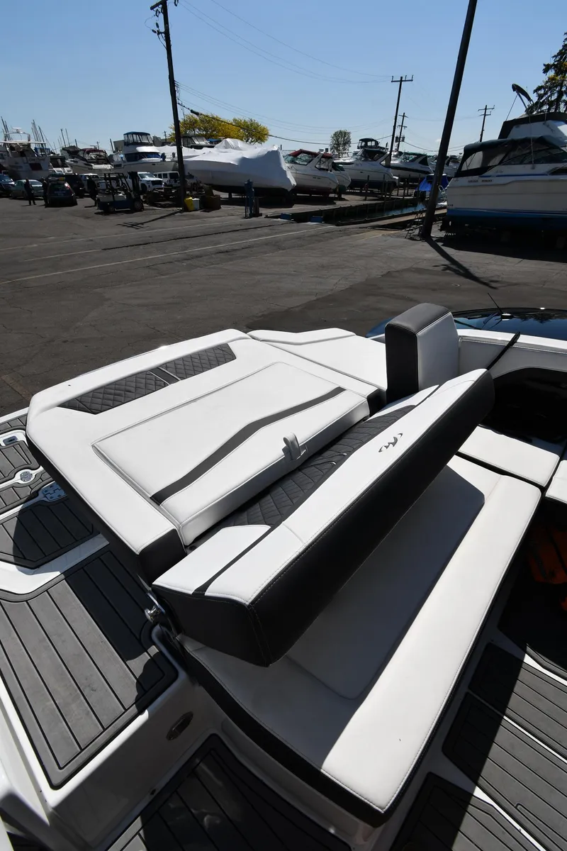 Slide: The Image of Monterey 278SS Super Sport 2021 - 50