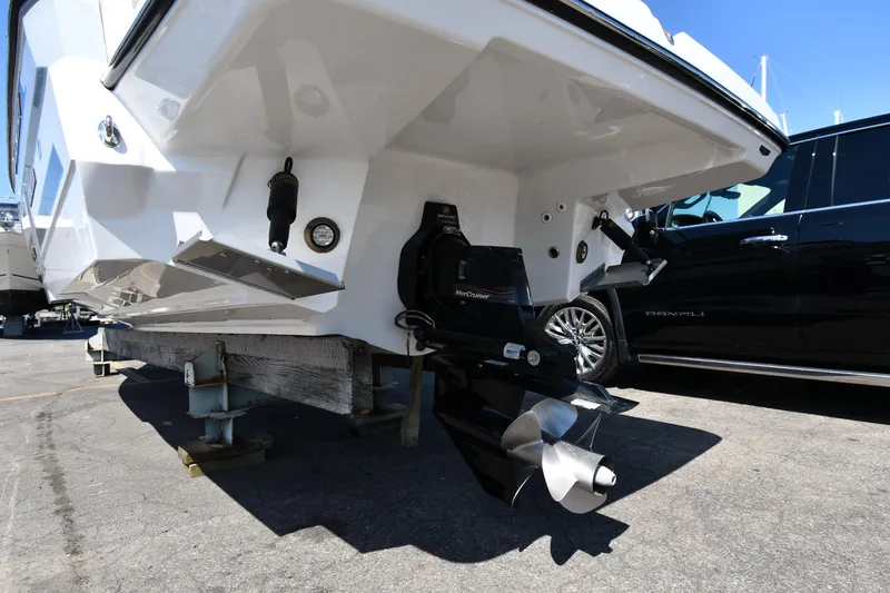 Slide: The Image of 2021 Monterey 278 Super Sport boat stern and propeller detail. - 8