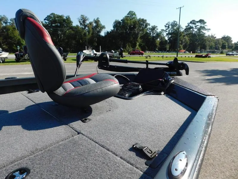 Slide: The Image of 2024 Ranger RT198P fishing boat with a comfortable seat and trolling motor. - 12