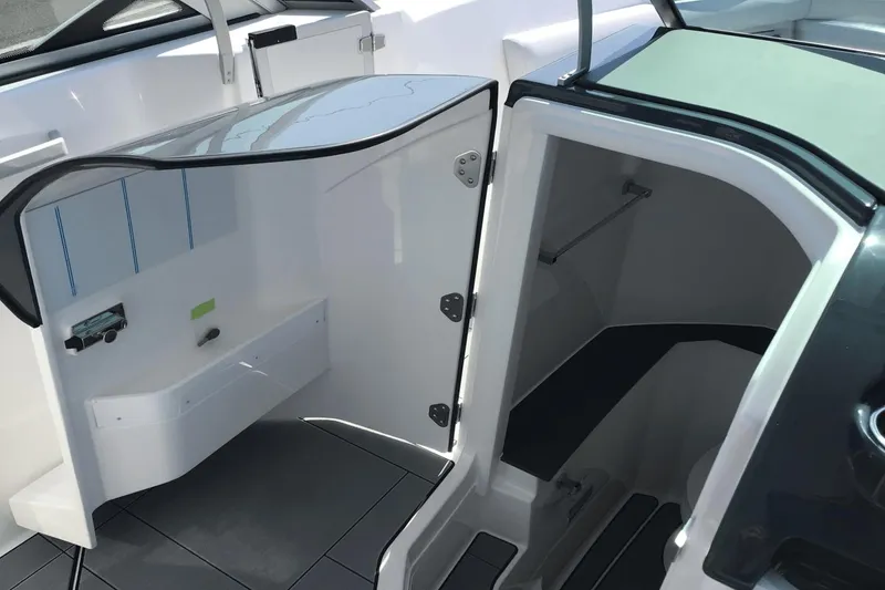 Slide: The Image of Aviara AV32 Outboard 2024 - 21