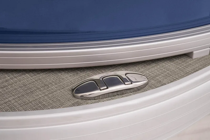 Slide: The Image of Sun Tracker Fishin' Barge 22 DLX 2023 - 21