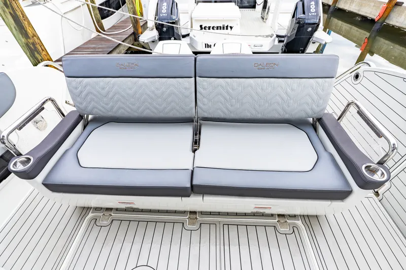 Slide: The Image of Galeon 325 GTO 2023 - 15