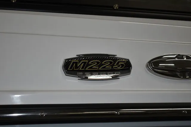 Slide: The Image of Monterey M-225 2023 - 37