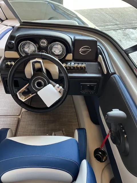 Slide: The Image of Crownline Boats 200SS 2024 - 6