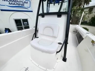 Slide: The Image of 2023 Sea Born LX 24 LE boat interior at Momentum Marine. - 6