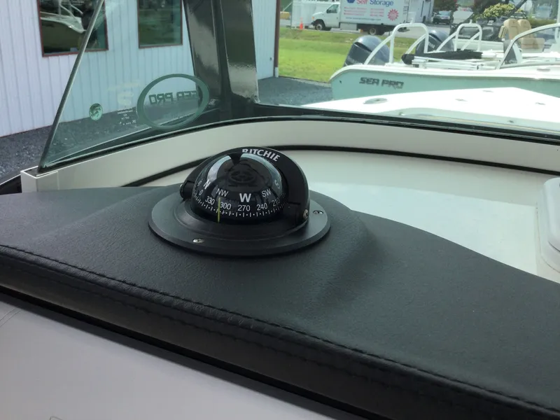 Slide: The Image of Sea Pro 259 TT DLX GY/GY PR200Y 2023 - 8