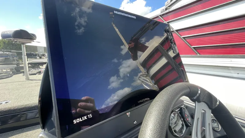 Slide: The Image of Skeeter FXR20 Apex 2021 - 12