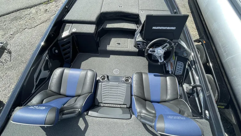 Slide: The Image of Skeeter FXR20 Apex 2021 - 23