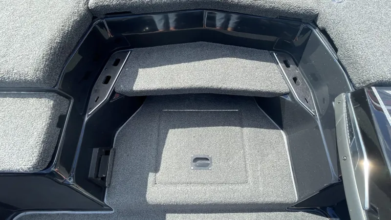 Slide: The Image of Skeeter FXR20 Apex 2021 - 24