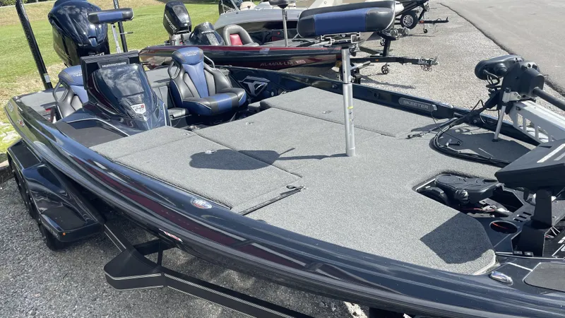 Slide: The Image of Skeeter FXR20 Apex 2021 - 31