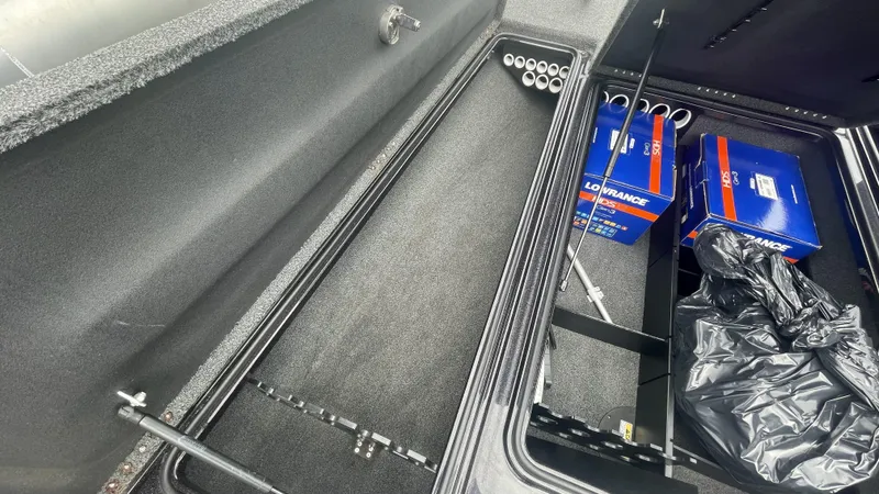 Slide: The Image of Legend V20 2017 - 17