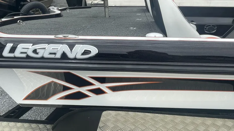 Slide: The Image of Legend V20 2017 - 3