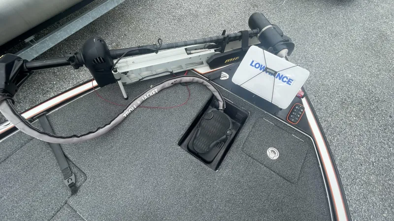 Slide: The Image of Legend V20 2017 - 6