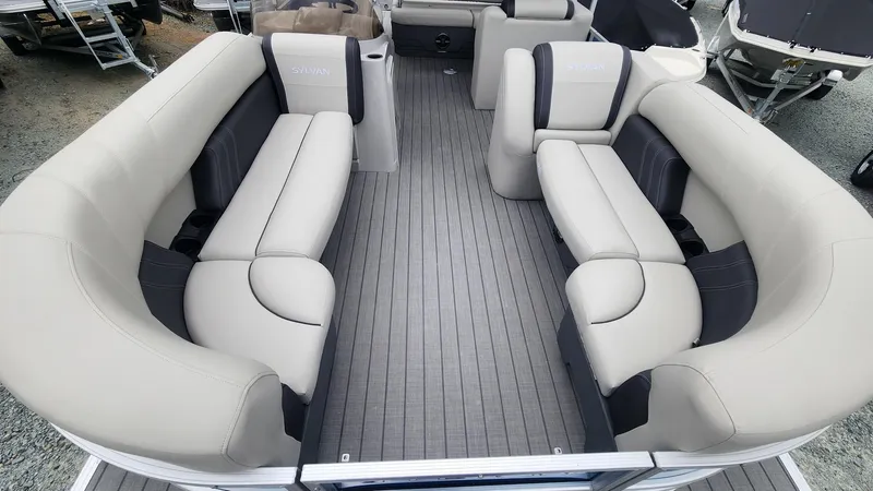 Slide: The Image of Sylvan Mirage 8524 CLZ 2024 - 5