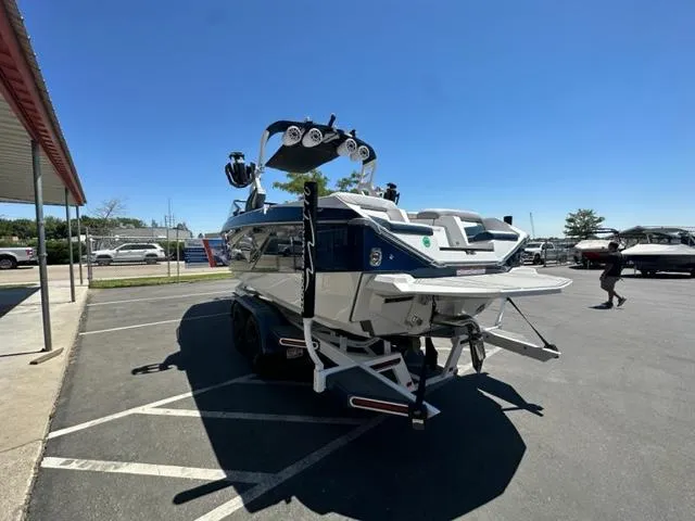 Slide: The Image of Nautique G23 2021 - 6