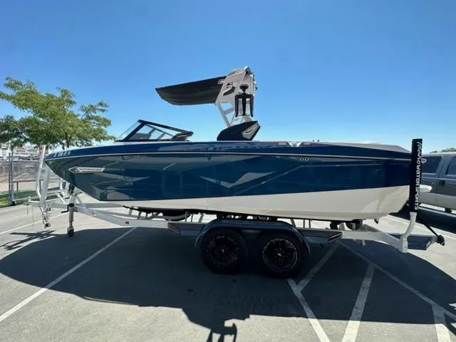 Slide: The Image of Nautique G23 2021 - 7