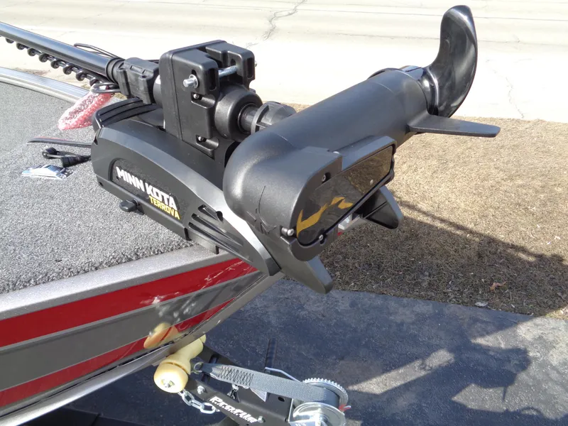 Slide: The Image of 2023 Lund 1775 Pro Guide boat with Minn Kota Terrova trolling motor. - 8