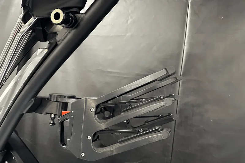 Slide: The Image of MasterCraft XT25 2024 - 57