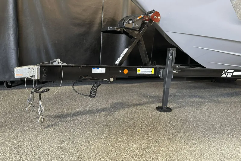 Slide: The Image of MasterCraft XT25 2024 - 65