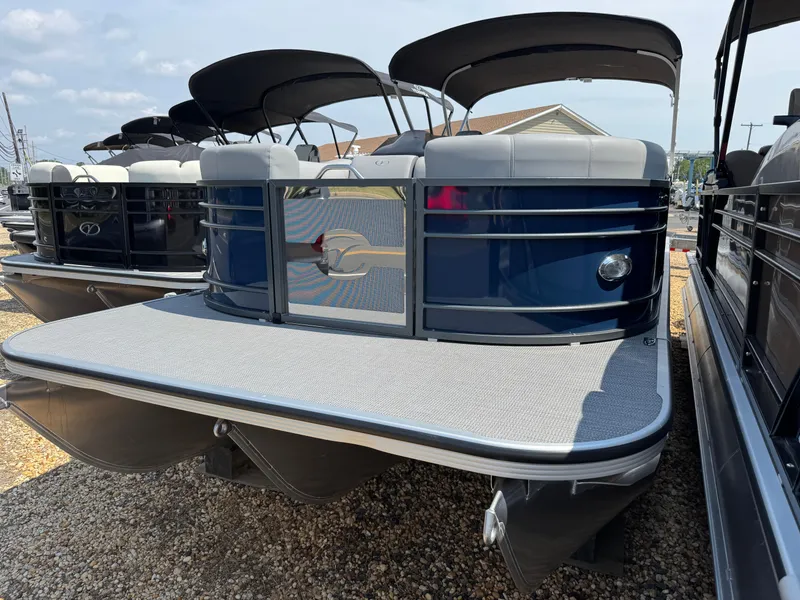 Slide: The Image of 2023 Veranda VTX 25 VLB pontoon boat on display. - 3