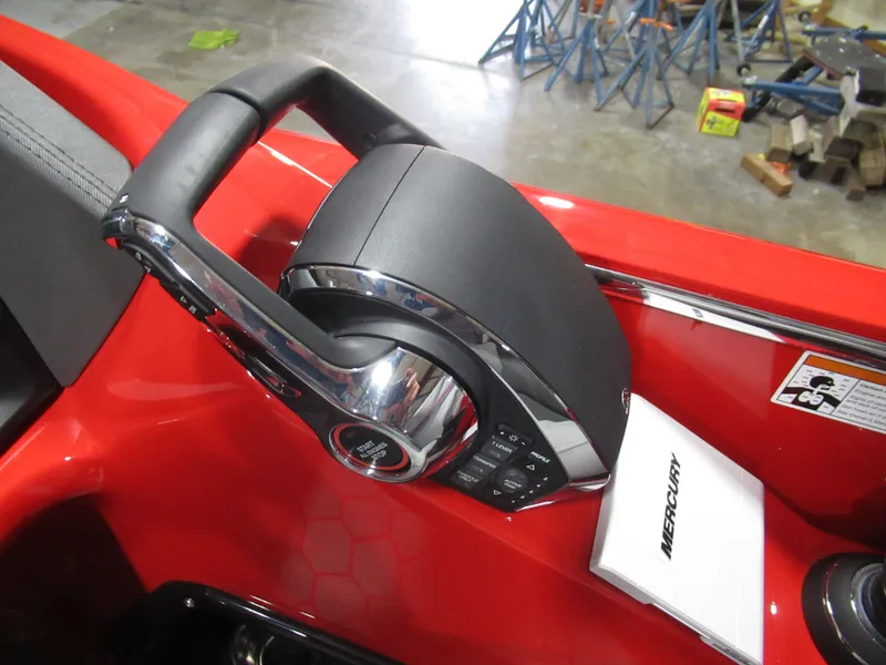Slide: The Image of Manitou XT 27 Split Rear Windshield (SRW) 2024 - 17