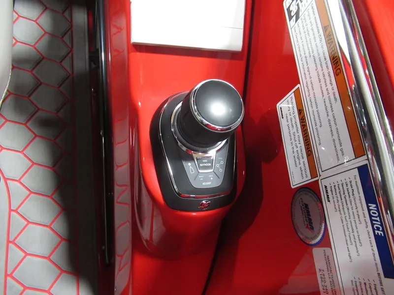 Slide: The Image of Manitou XT 27 Split Rear Windshield (SRW) 2024 - 4