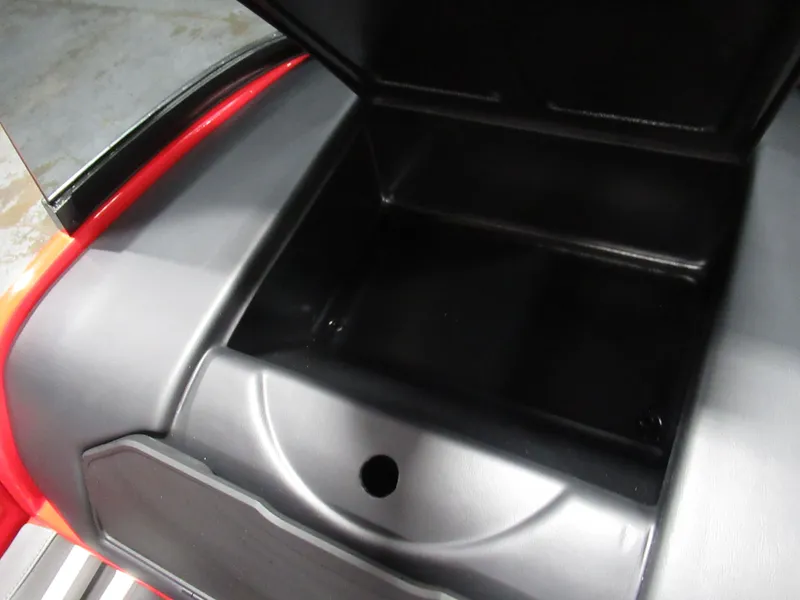 Slide: The Image of Manitou XT 27 Split Rear Windshield (SRW) 2024 - 8