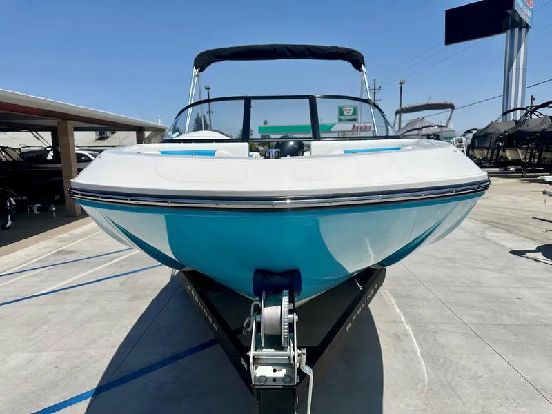 Slide: The Image of Bayliner Element E21 2023 - 6