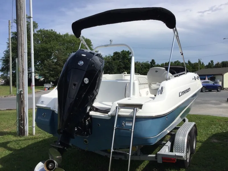 Slide: The Image of Sea Pro 2100 CITATION 2023 - 12