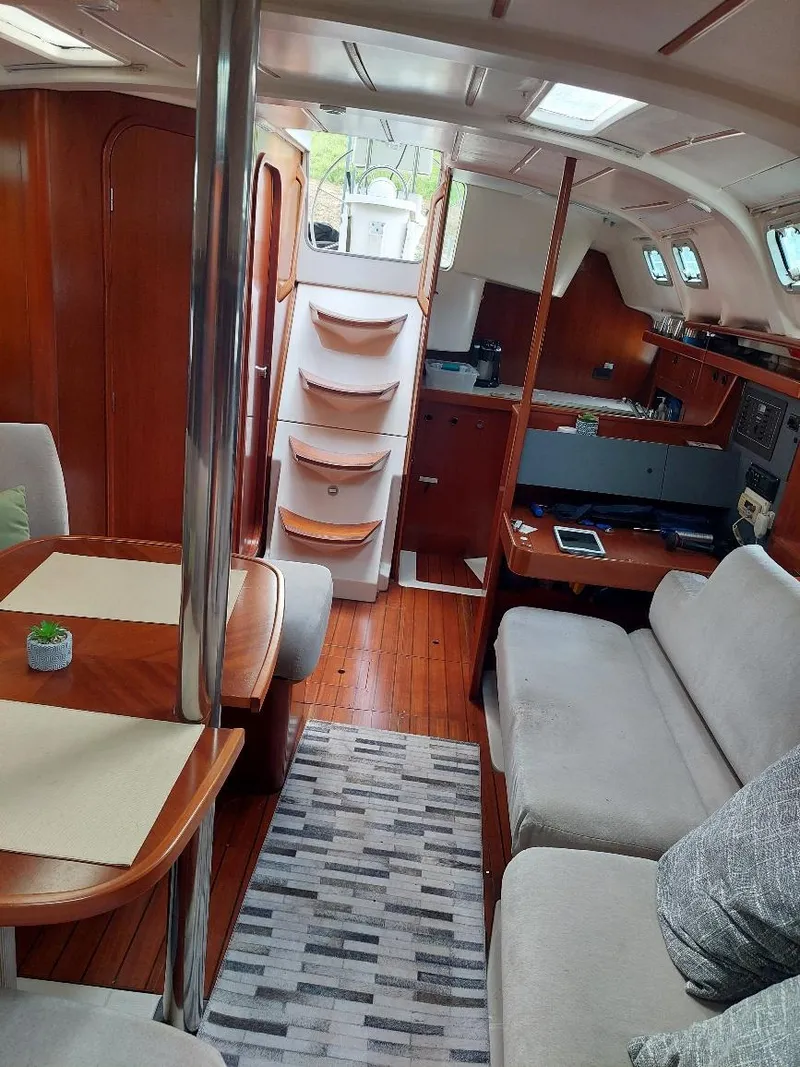 Slide: The Image of Beneteau Oceanis 351 1995 - 50